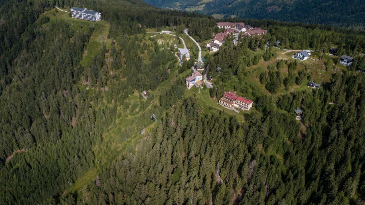 Hotel Alpinum Treffen Exteriör bild